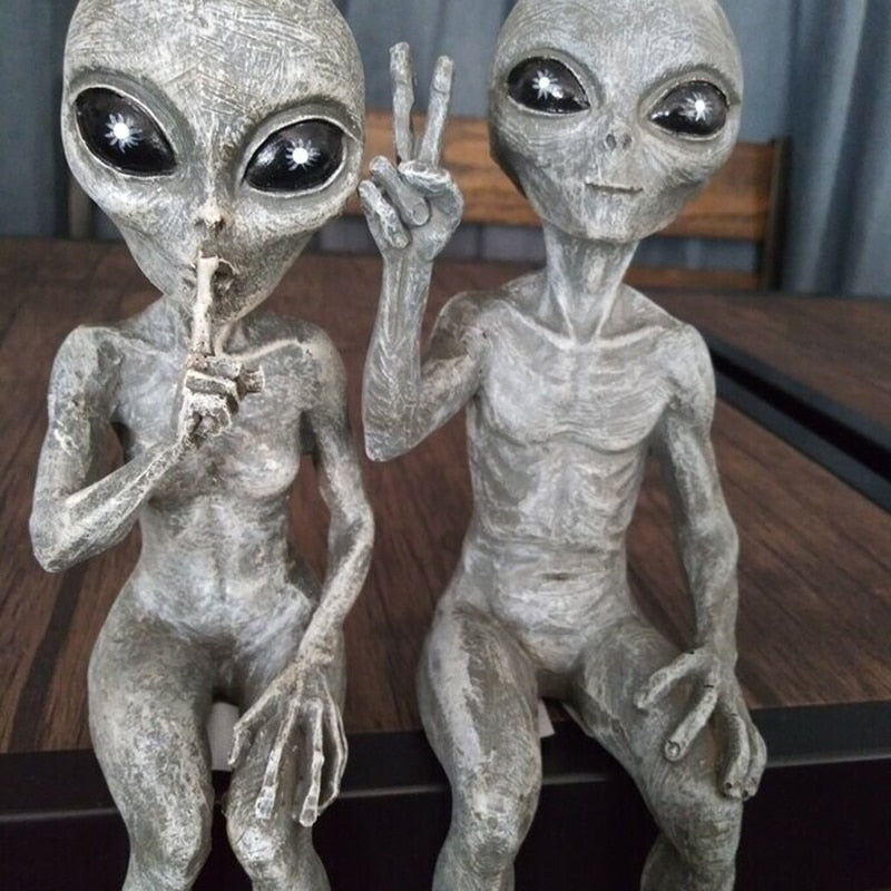 Space Alien Garden Statue