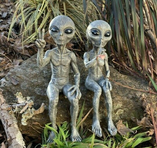 Space Alien Garden Statue